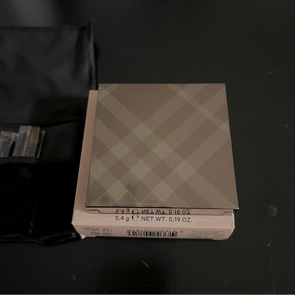 New Burberry Complete Eye Palette - 25 Gold - Picture 2 of 6